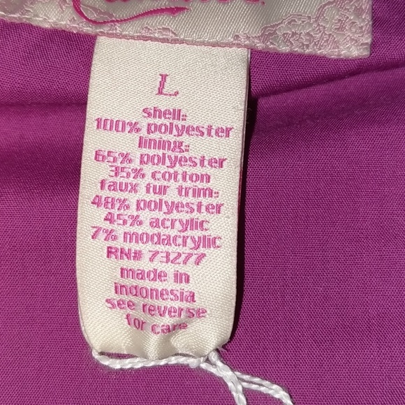 NWOT - Candie's Faux Fur Crop Vest Size Large - Picture 6 of 6